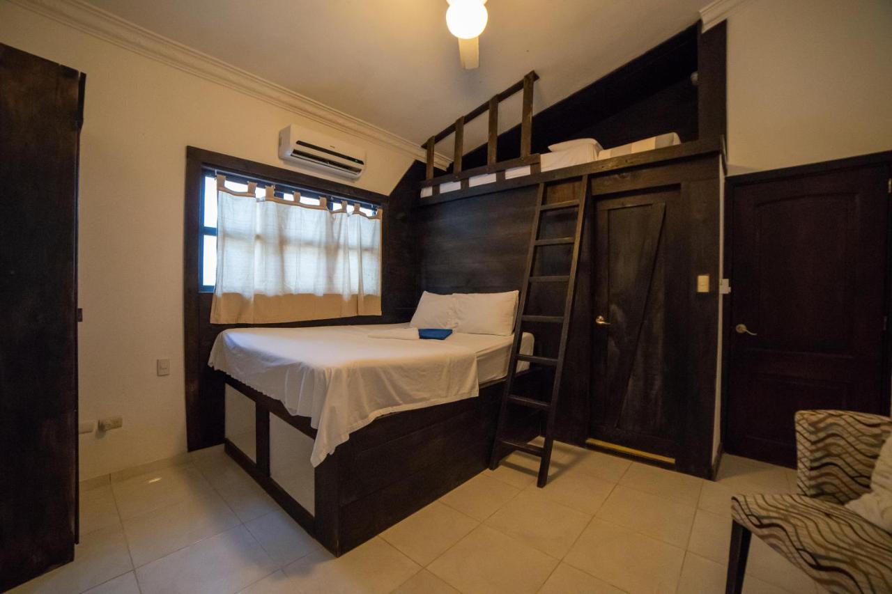 Capri House Hotel