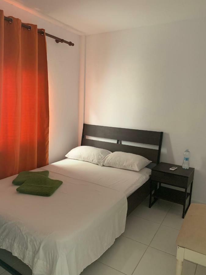 Capri House 3*